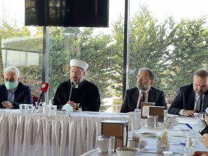 Diyanet İşleri Başkanı Prof. Dr. Ali Erbaş’tan Özgür Özel’e sert tepki