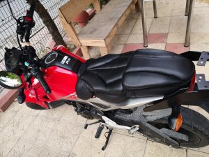 Motosiklet ile geldiler başka motosikleti çalıp gittiler