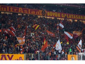 Spor Toto Süper Lig: Galatasaray: 0 - GZT Giresunspor: 1 (Maç devam ediyor)