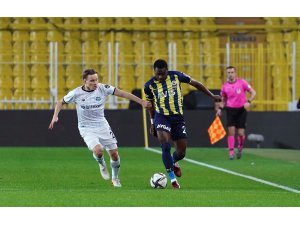 Spor Toto Süper Lig: Fenerbahçe: 0 - Adana Demirspor: 0 (Maç devam ediyor)