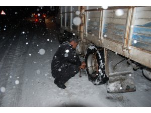 Antalya’da yeniden kar yağışı başladı