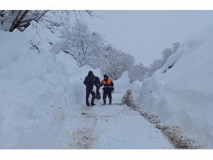 İçme suyu kaynağının üzerine çığ düştü, şehir susuz kaldı