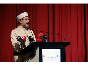 Diyanet İşleri Başkanı Prof. Dr. Ali Erbaş gençlerle buluştu