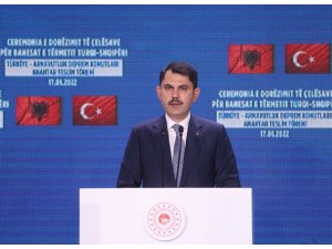 Bakan Kurum: “Arnavutluklu kardeşlerimizin yaralarını sarmak için seferberlik ruhu ile hareket ettik”