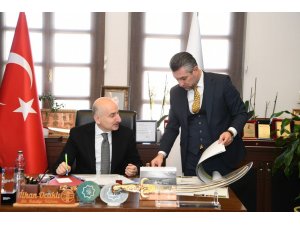 Bakan Adil Karaismailoğlu Başkan Ocaklı’yı makamında ziyaret etti