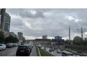 İstanbul’da Anadolu Yakasında kar yağışı etkili oldu