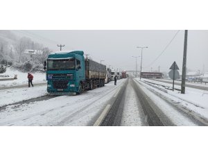 Bolu Dağı Düzce kesimi ağır tonajlı araçlara kapatıldı