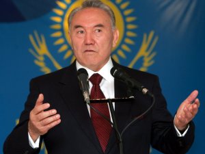 Ülkeden kaçtığı iddia edilen Nazarbayev: “Hiçbir yere gitmedim”