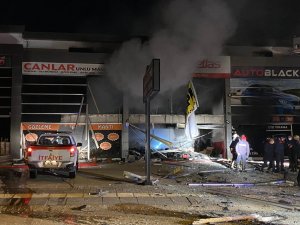 Ankara’da oto lastikçi dükkanında patlama: 3 iş yeri kullanılamaz hale geldi