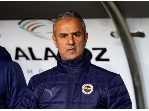 İsmail Kartal: ”Daha dirençli, taraftarın beklediği Fenerbahçe’yi oluşturuyoruz”