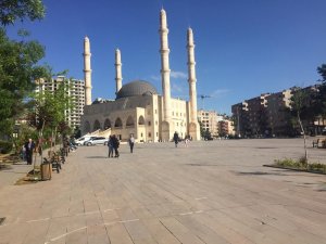 Belediye iftar çadırı kurmayınca vatandaşlar tepki gösterdi