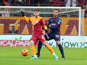 Galatasaray son 12 maçta 1 galibiyet aldı