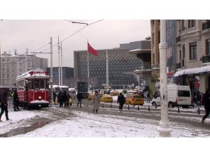 Taksim’den kar manzaraları