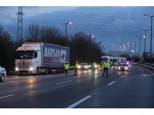 TEM Otoyolu İstanbul istikameti trafiğe kapatıldı