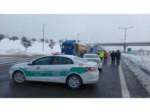 İstanbul’a gidecek araçlara izin verilmiyor