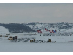 İstanbul Havalimanı ile şehir merkezi arasındaki ulaşım yeniden başladı