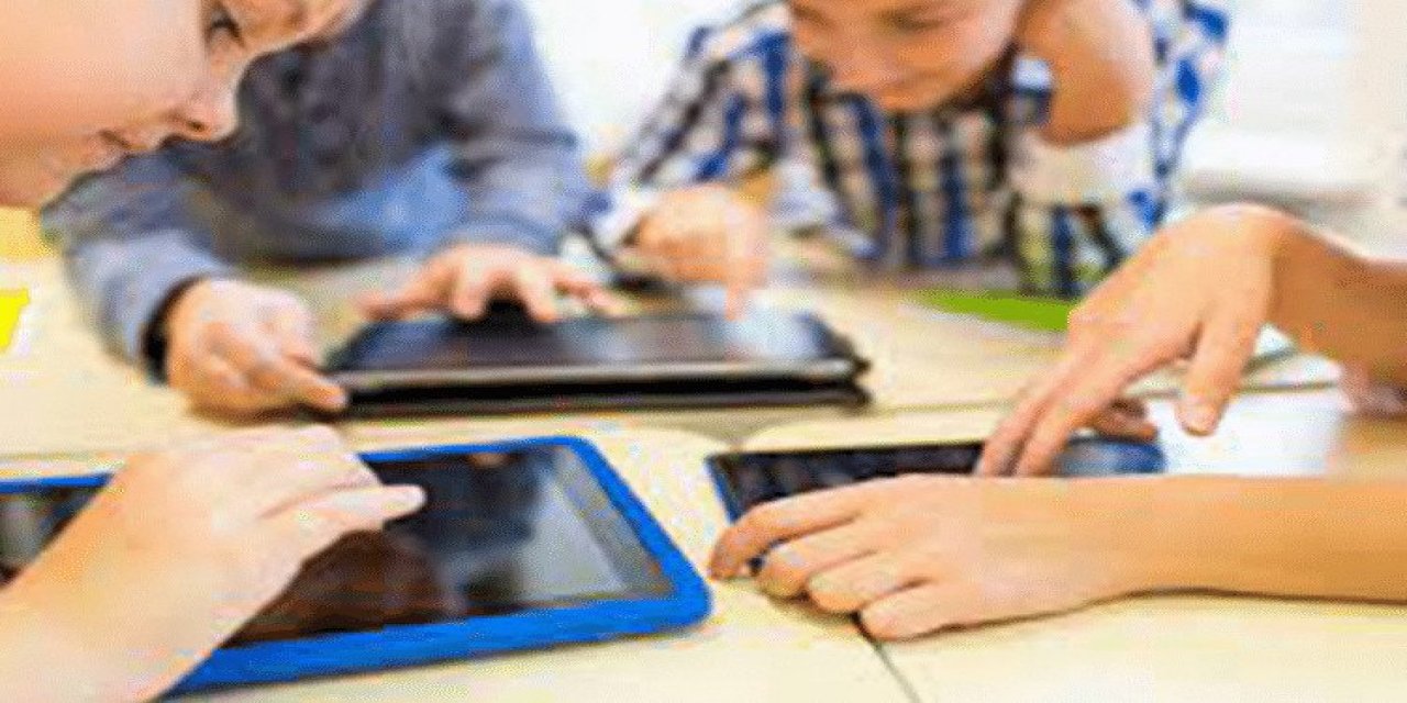 Çocuklarda tablet ve bilgisayar kullanımı erken ergenliğe neden oluyor