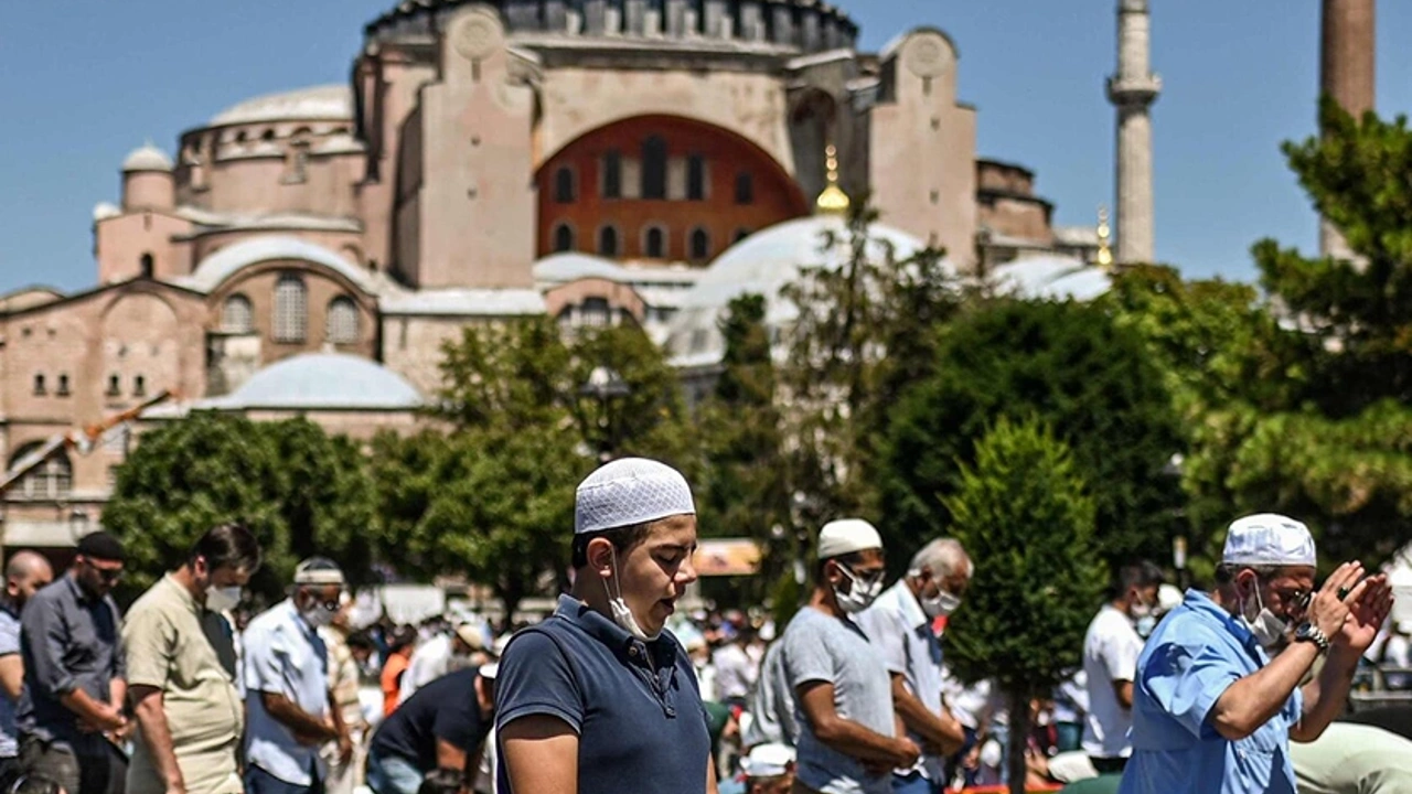 Dinin güzel ahlaklı bir insan olmamızda nasıl bir etkisi vardır?