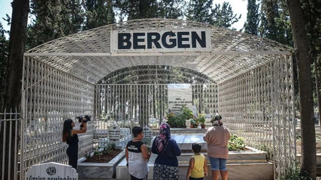 Bergen'in Mezari Neden Kafeste?