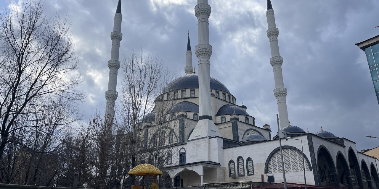 Ağrı'da Camiler Ramazan Ayına Hazırlanıyor