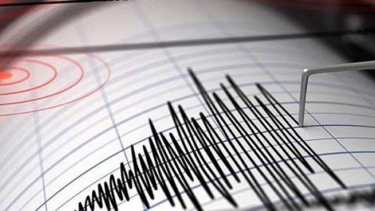 Son Dakika Van'da 4.2 büyüklüğünde deprem! Ağrı'da Bir Şey Oldu mu?
