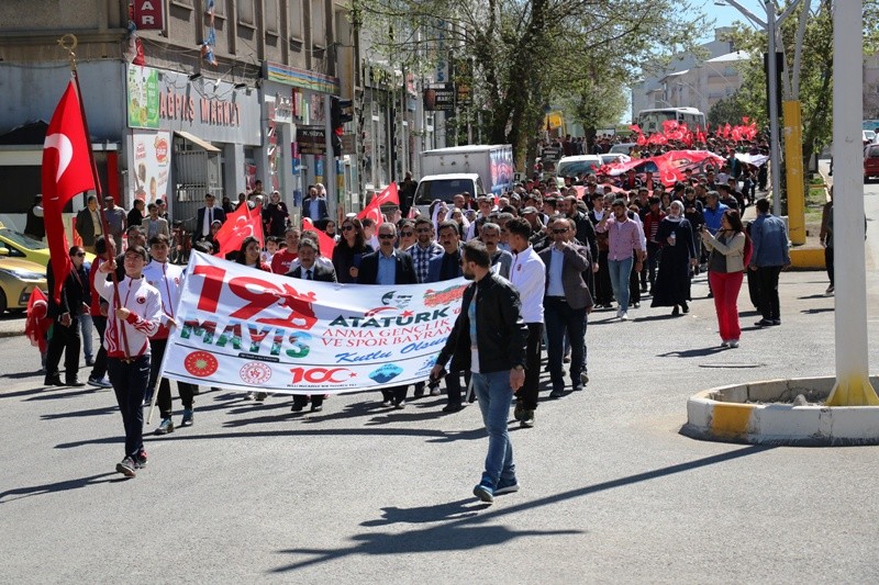 Ağrı’da ‘’Gençlik Haftası’’ yürüyüşü düzenlendi