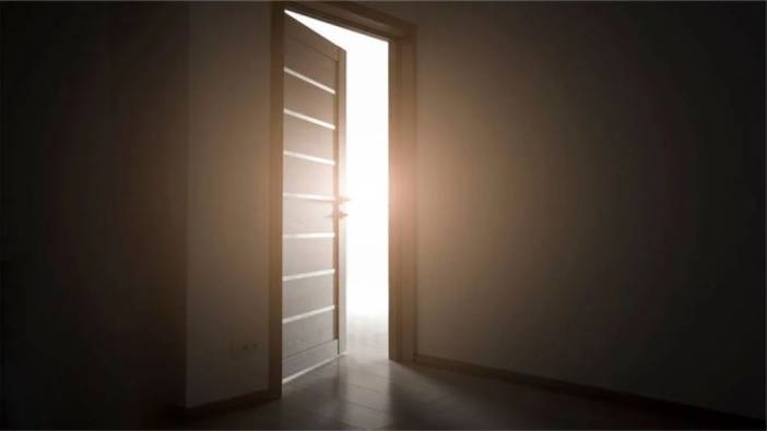 Rüyada açık kapı görmenin anlamı nedir?