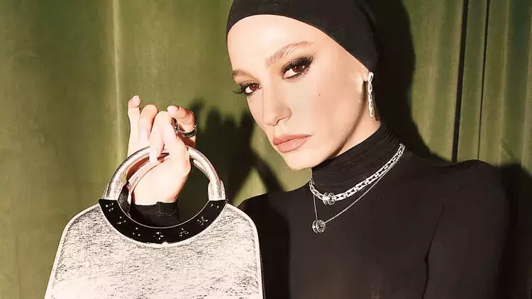 İkonik Serenay Sarıkaya: Bvlgari Etkinliğinde Parıldıyor