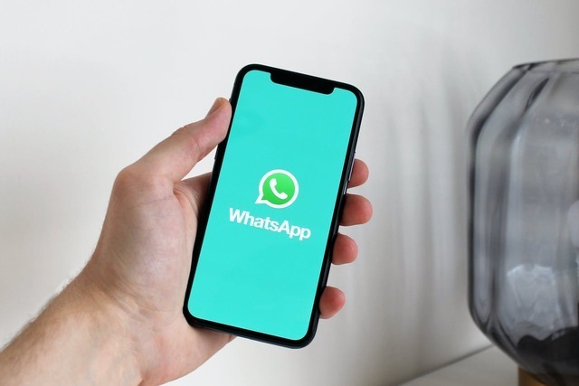 WhatsApp'tan yeni özellik geldi: Artık sohbet kilitleme sayesinde gizli konuşma yapılabilecek!