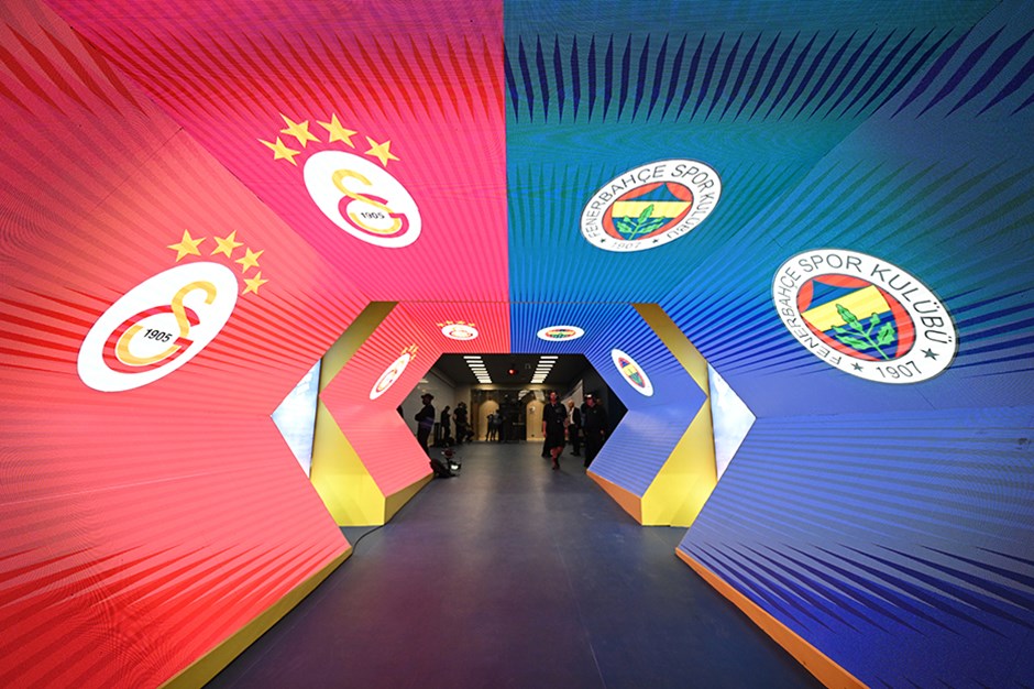Galatasaray - Fenerbahçe Süper Kupa maçı hangi kanalda, saat kaçta? GS- FB Süper Kupa maçı ne zaman, şifresiz mi yayınlanacak?