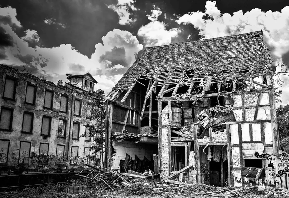 Rüyada evinin yıkıldığını görmek ne anlama gelir?