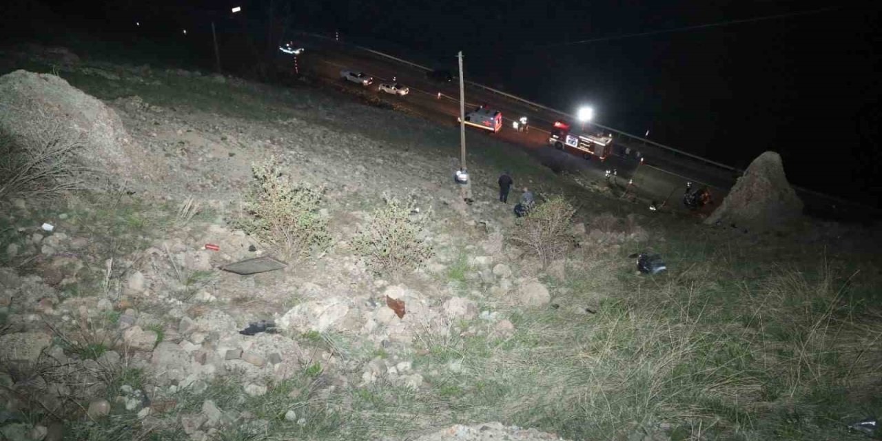 Erzurum’da yürek yakan kaza 3 ölü, 2 yaralı