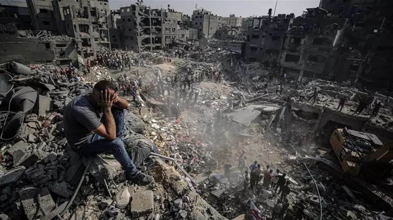 Gazze'de can kaybı 34 bin 596'ya yükseldi