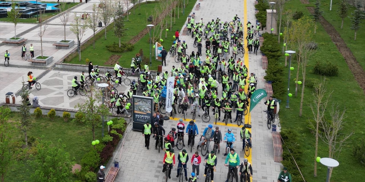 Ağrı, Erzurum ve Ardahan'da 11. Yeşilay Bisiklet Turu düzenlendi