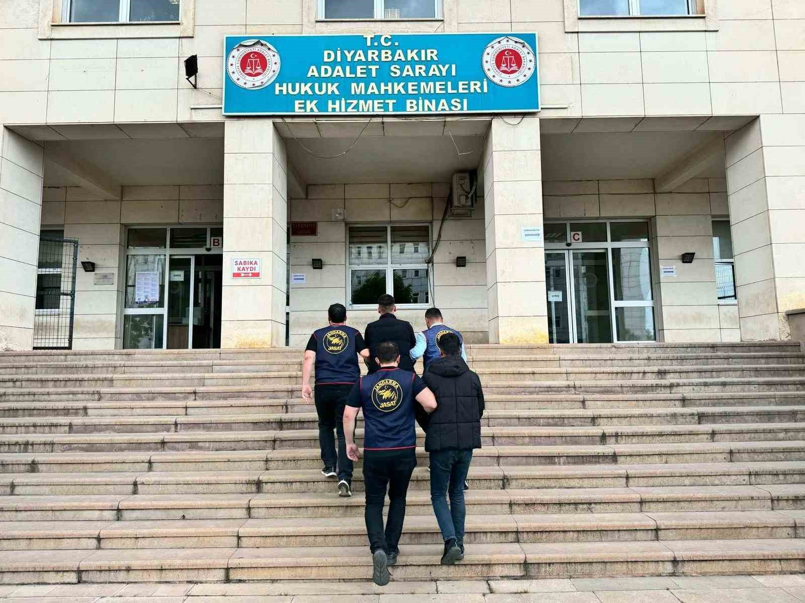 Diyarbakır’da hükümlü firariler yakalandı