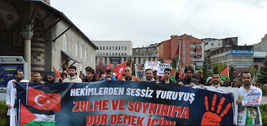 Erzurum'da sağlık çalışanları 26 haftadır Gazze için "sessiz yürüyüş" yapıyor