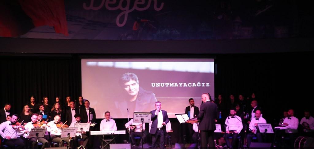 Erzurumlu sanatçı İbrahim Erkal vefatının 7. yılında şarkılarıyla anıldı