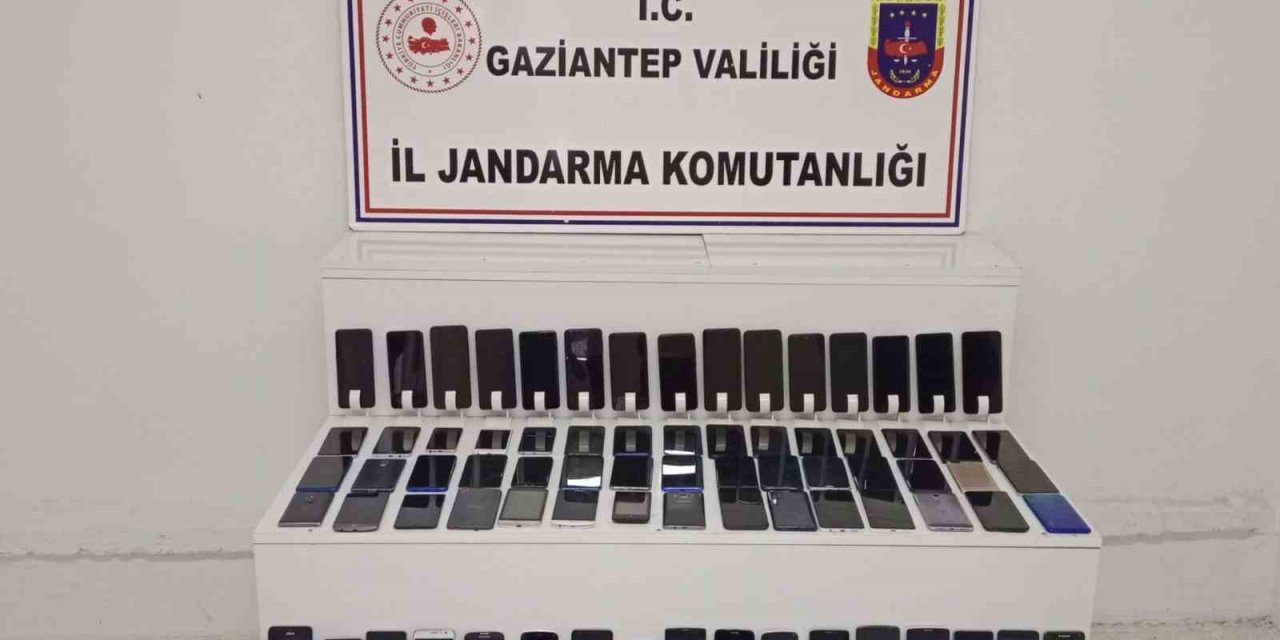 23 milyon liralık kaçakçılık vurgununa jandarma darbesi: 2 gözaltı