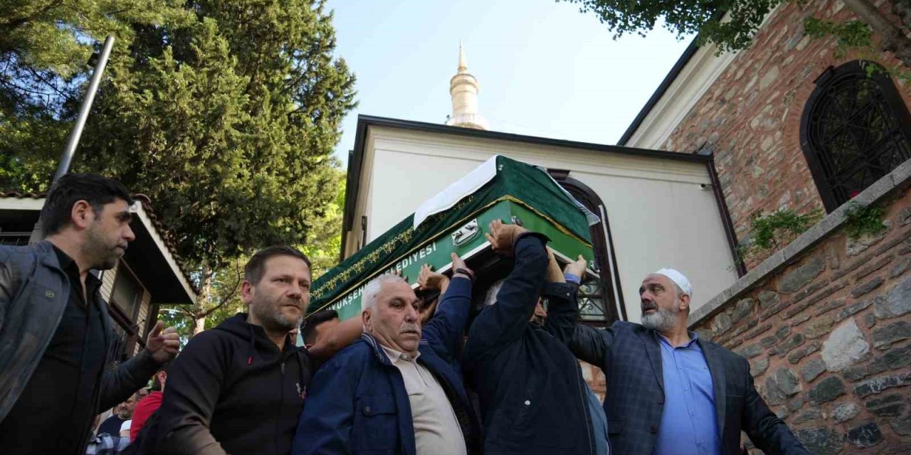 Ayasofya için yargı yolunu açan Kandemir vefat etti