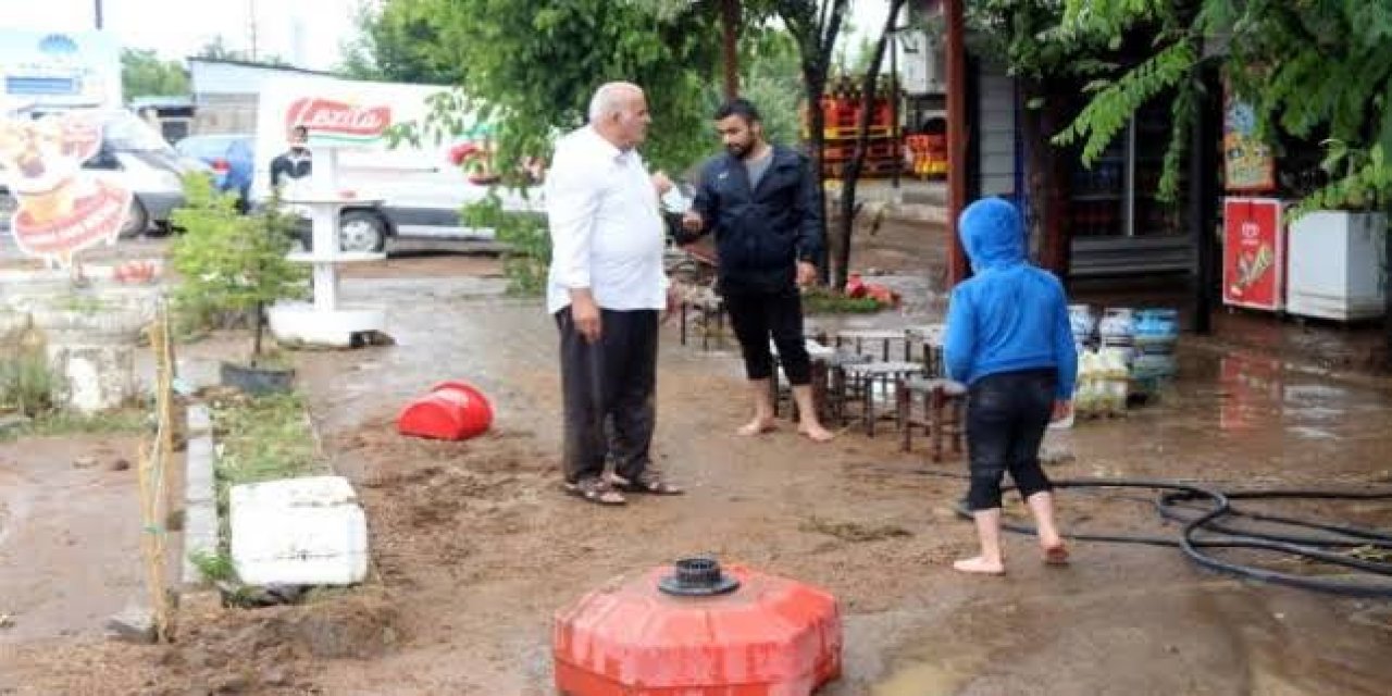 Bitlis'te sağanak ve dolu etkili oldu