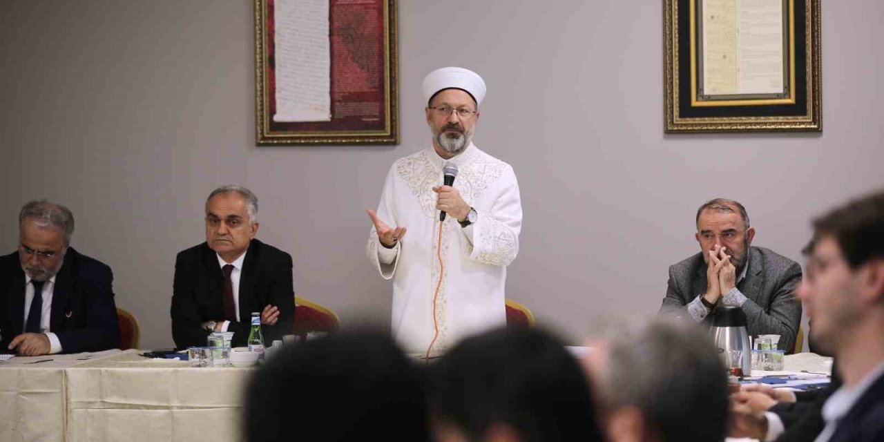 Diyanet İşleri Başkanı Erbaş: "Filistinliler özgürlüğün ne olduğunu bütün dünyaya canlarıyla tanıttı”