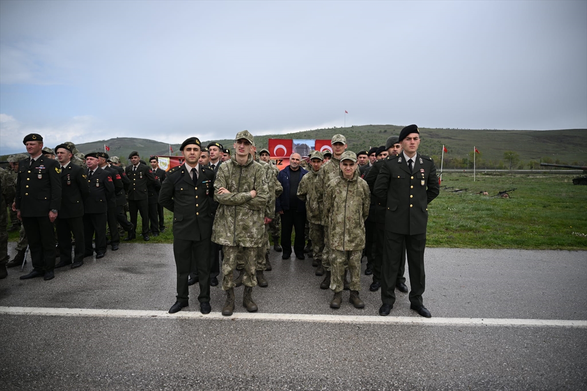 Erzurum'da engelli bireyler askerliğini yaptı