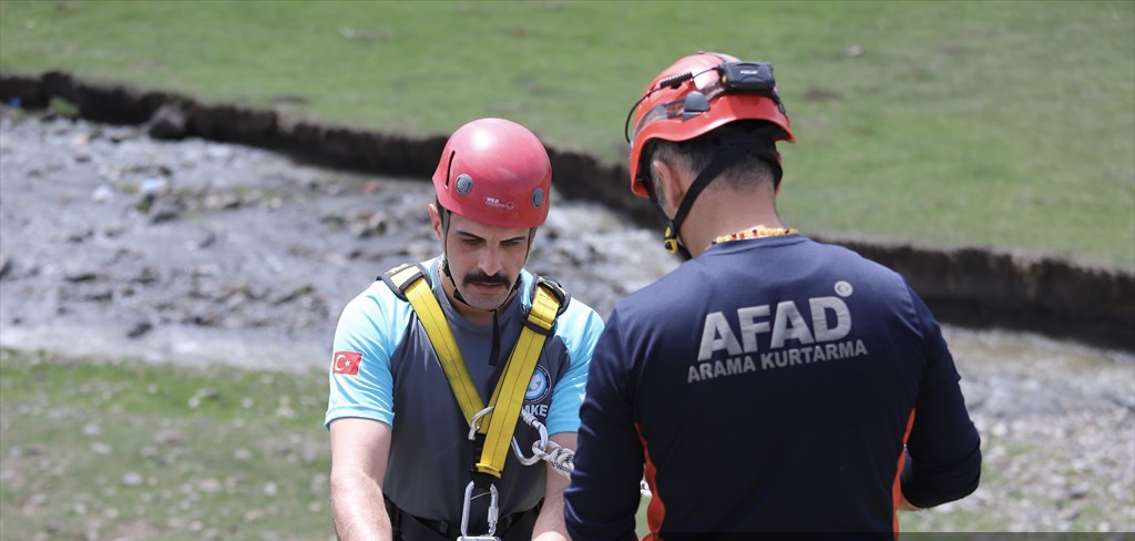 AFAD Kars'ta gönüllü yetiştiriyor