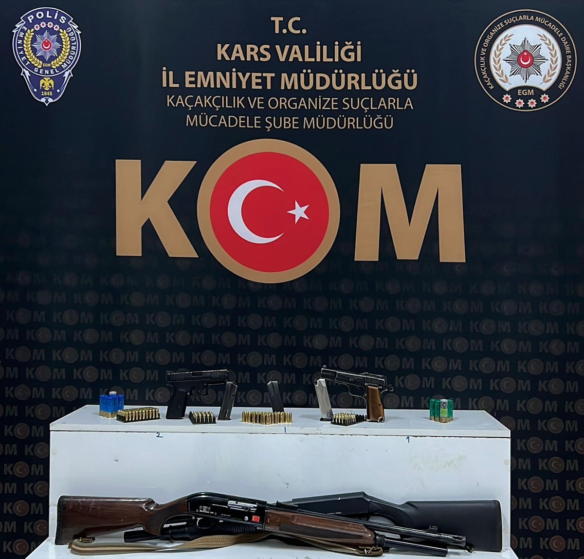 Kars'ta silah kaçakçılığı operasyonu:  8 gözaltı