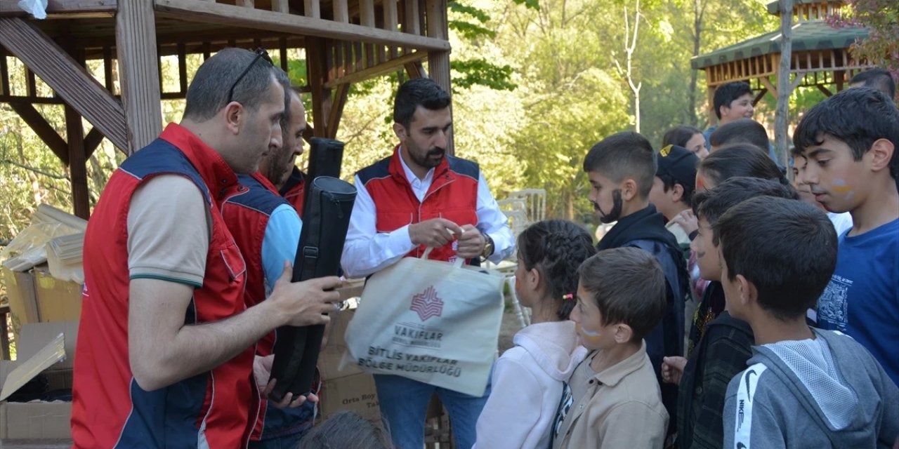 Bitlis'teki yetim ve öksüz çocuklara yönelik etkinlik düzenlendi