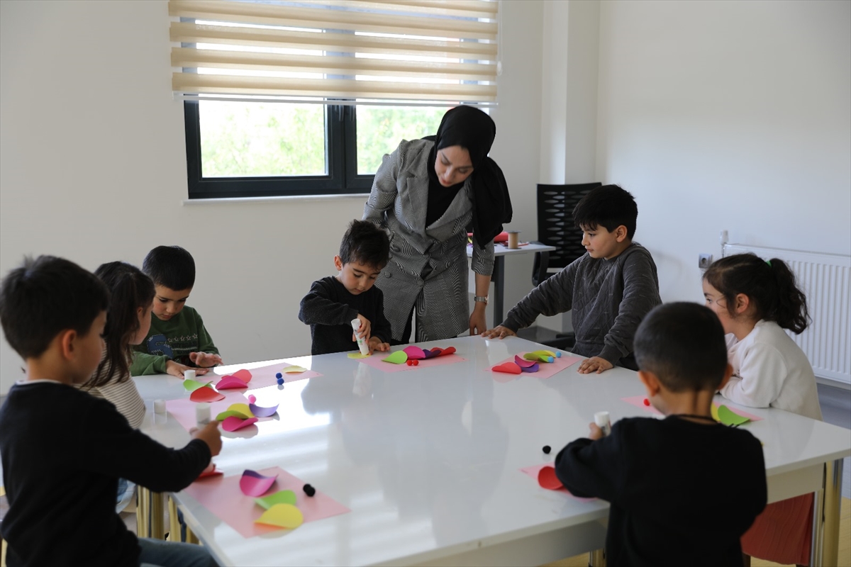 Van'da kurulan Çocuk Akademisi ilgi görüyor