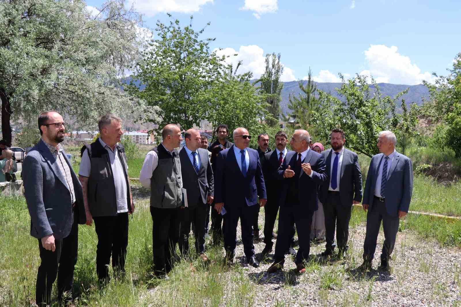 Erzurum’da 'Ormanı yaşat ki nefes alasın' sempozyumu