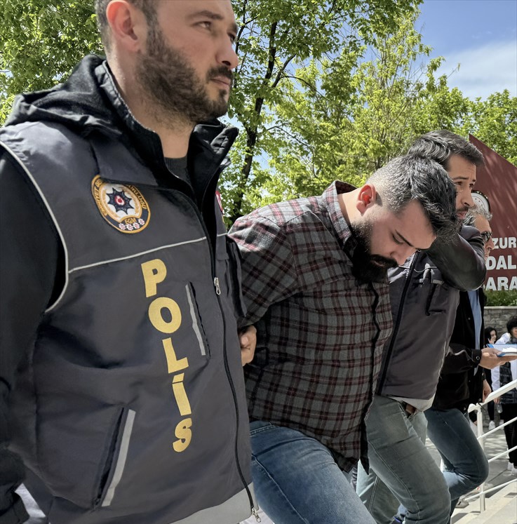 Erzurum'da tartıştığı babasını öldüren zanlı adliyeye sevk edildi