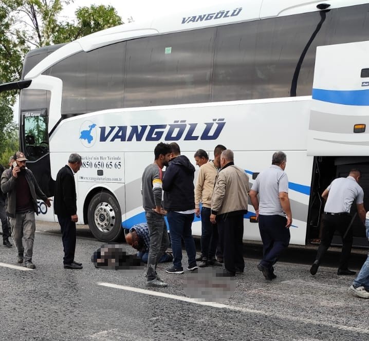 Van’da karşıdan karşıya geçmek isteyen şahıs canından oldu