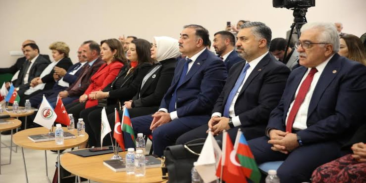 Azerbaycan'ın bağımsızlığının 106. yıl dönümü Iğdır'da kutlandı